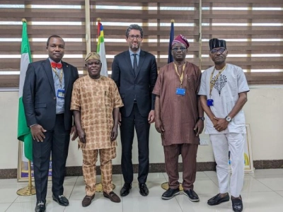 ilustracja aktualności: Wizyta Prodziekana Akademii WSB w Afryce – rozwój międzynarodowej współpracy i badań naukowych