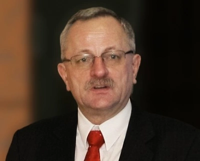 ilustracja aktualności: Wykład otwarty dr. hab. Bogdana Zdrodowskiego prof. APol.  nt. „Procedury badawcze w przewodach promocyjnych”