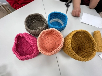 ilustracja aktualności: Senior ART - Koszyki ze sznurka