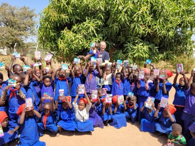 ilustracja aktualności: Absolwent Akademii WSB buduje szkoły dla dzieci w Czadzie