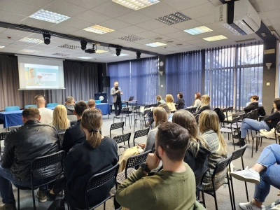 ilustracja aktualności: Tydzień Bezpłatnych Szkoleń w  Wydziale Zamiejscowym w Krakowie Akademii. 