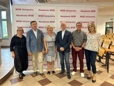 ilustracja aktualności: Zarząd UTW AWSB został WYBRANY!