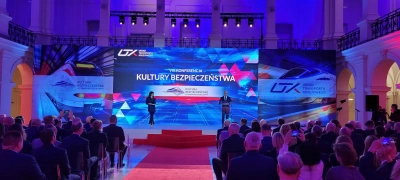 ilustracja aktualności: Akademia WSB zdobywa wyróżnienie w VIII edycji Konkursu  Kultury Bezpieczeństwa UTK