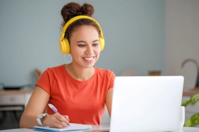 ilustracja aktualności: Szkolenie „Egzaminy elektroniczne w dobie Sztucznej Inteligencji. Praktyczne podejście dla dydaktyków”.