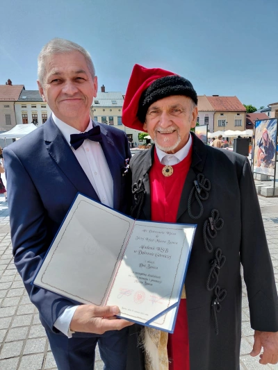 ilustracja aktualności: Akademia WSB wpisana do Złotej Księgi Żywca