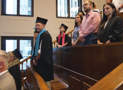 ilustracja aktualności: Nowy Rozdział: Absolwenci Wszechnicy Polskiej świętują w barwach Akademii WSB