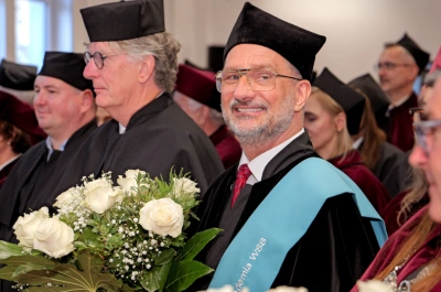 ilustracja aktualności: Prof. Marek Kwiek Doktorem Honoris Causa Akademii WSB