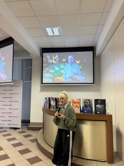 ilustracja aktualności: Początek roku pełen inspiracji – Senior Cafe, nowe spotkania i wykład o sztuce