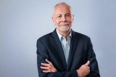 ilustracja aktualności: Spotkanie z Rafałem Grupińskim: O naturze zła, wolnej woli i tajemnicach „Żubury”