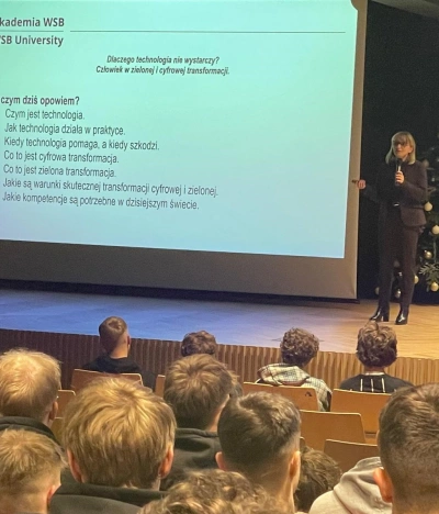 ilustracja aktualności: Człowiek w centrum zielonej i cyfrowej transformacji