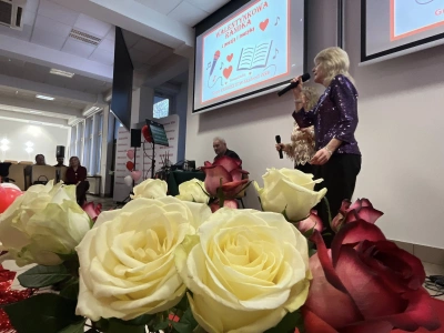 ilustracja aktualności: Walentynkowy Wiecz&oacute;r Pełen Poezji i Muzyki w Akademii WSB