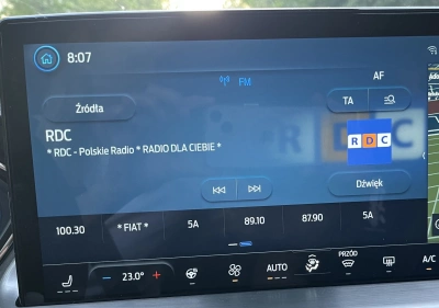 ilustracja aktualności: Halo, halo&hellip; czy nas słychać? Reklamy Akademii WSB w Polskim Radiu RDC