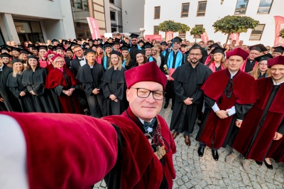 ilustracja aktualności: Gala Wręczenia Dyplom&oacute;w Absolwentom Collegium Medicum - Wydziału Medycznego Akademii WSB 