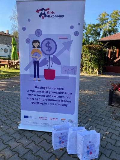 ilustracja aktualności: Girls4Economy goes beyond the project - dissemination activities in Błęd&oacute;w