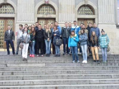 ilustracja aktualności: Studenci Bezpieczeństwa Narodowego w Wojewódzkim Centrum Zarządzania Kryzysowego w Katowicach