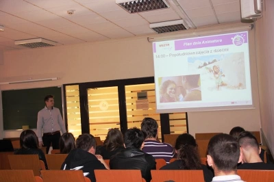 ilustracja aktualności: Kochaj, podróżuj i pracuj!