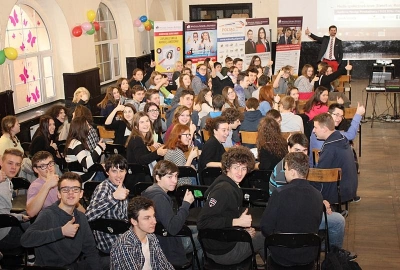 ilustracja aktualności: „Media społecznościowe: Bizne$ vs. Rozrywk@” - Akademia Młodego Przedsiębiorcy w Częstochowie