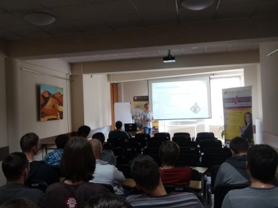 ilustracja aktualności: Przedsiębiorczy Informatyk – cykliczne spotkania Studentów z przedstawicielami praktyki gospodarczej