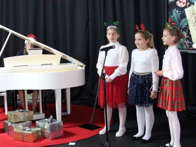 ilustracja aktualności: „Cuda, cuda ogłaszają…” Międzypokoleniowy Koncert Świąteczny