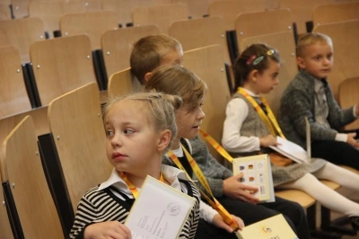 ilustracja aktualności: Uroczysta inauguracja Dąbrowskiego Uniwersytetu Dziecięcego