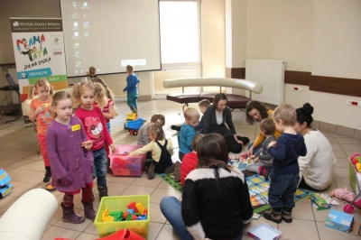 ilustracja aktualności: WSB - Uczelnia przyjazna rodzinie