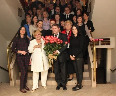 ilustracja aktualności: Imieninowe kwiaty dla Barbary Pikiewicz - Kanclerz WSB