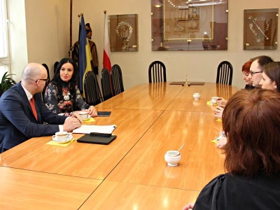 ilustracja aktualności: Zawarcie porozumienia o współpracy z Ośrodkiem Kształcenia Samorządu Terytorialnego