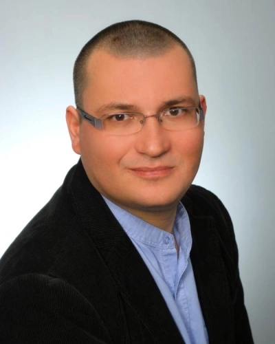 ilustracja aktualności: Stopień naukowy doktora habilitowanego dla dra Adriana Siadkowskiego