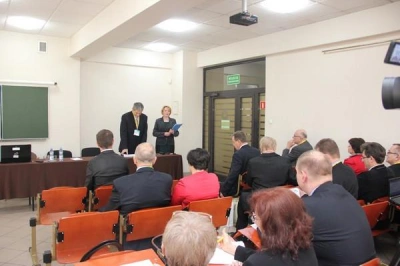 ilustracja aktualności: WWW.Człowiek w cyberprzestrzeni. Informacja w świecie cyfrowym 