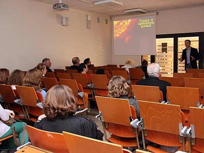 ilustracja aktualności: Mikro i makro - skale Wszechświata - wykład dra Tomasza Rożka