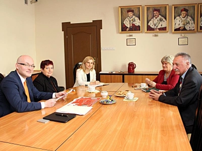 ilustracja aktualności: Przedstawiciele Zawierciańskiego Uniwersytetu Trzeciego Wieku odwiedzili WSB