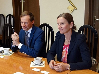 ilustracja aktualności: Przedstawiciele Saint Gobain w WSB