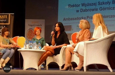 ilustracja aktualności: JM Rektor WSB podczas Kongresu Kobiet Śląska Cieszyńskiego