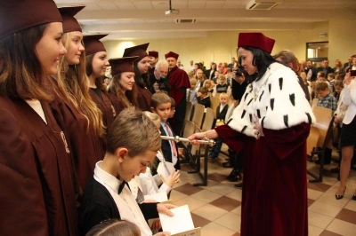 ilustracja aktualności: Ostatnia szansa, by dołączyć do grona studentów Uniwersytetów Dziecięcych!