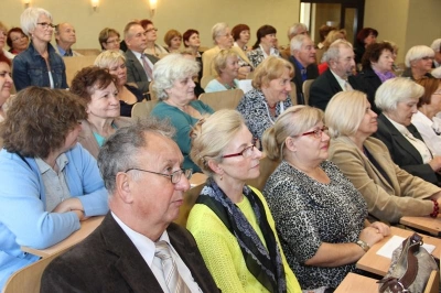 ilustracja aktualności: Seniorzy zainaugurowali kolejny rok akademicki UTW