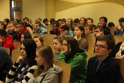 ilustracja aktualności: Ponad tysiąc osób odwiedziało VIII Targi Pracy i Pratyk Studenckich WSB