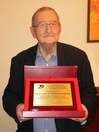 ilustracja aktualności: Podziękowania dla JM Rektora prof. zw. dra hab. inż. Andrzeja Grzywaka za wkład w rozwój Uczelni