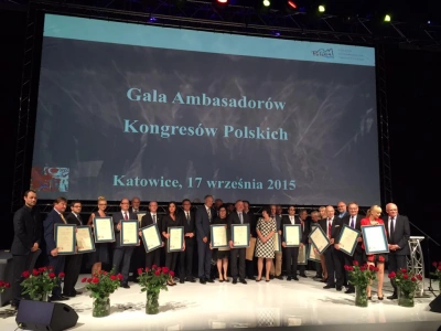 ilustracja aktualności: Jej Magnificencja Rektor WSB odebrała oficjalnie nominację na Ambasadora Kongresów Polskich