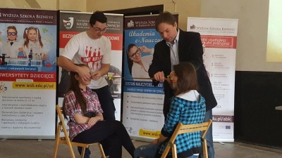 ilustracja aktualności: O manipulacji, czyli kolejne spotkanie Akademii Młodego Przedsiębiorcy w Częstochowie