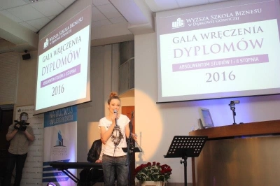 ilustracja aktualności: Gala wręczenia dyplomów absolwentom studiów I i II stopnia [WIDEO]