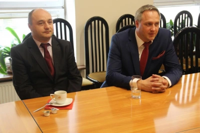 ilustracja aktualności: IV Liceum Ogólnokształcącego im. K.K. Baczyńskiego w Olkuszu dołączyło do grona partnerów WSB