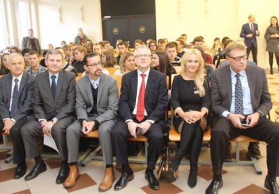 ilustracja aktualności: Kristopher Sanchez, przedstawiciel Gubernatora Nevady gościem WSB