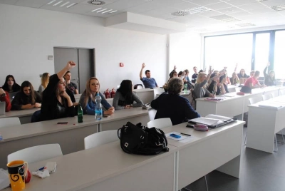 ilustracja aktualności: Międzynarodowa współpraca ośrodków akademickich w ramach Projektu Wyszehradzkiego