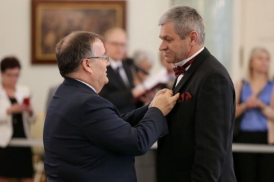 ilustracja aktualności: Prof. Marek Walancik odznaczony Krzyżem Kawalerskim Orderu Odrodzenia Polski
