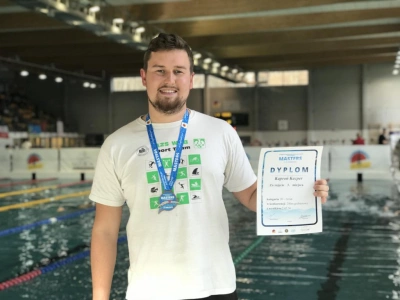 ilustracja aktualności: Brązowy medal Mistrzostw Polski w pływaniu dla studenta Wyższej Szkoły Biznesu w Dąbrowie Górniczej