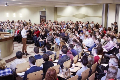 ilustracja aktualności: Blisko 5 tys. uczestników szkoliło się w ramach Tygodnia Bezpłatnych Szkoleń w Wyższej Szkole Biznesu w Dąbrowie Górniczej