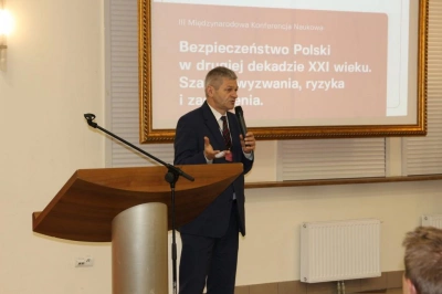 ilustracja aktualności: Bezpieczeństwo Polski w drugiej dekadzie XXI wieku