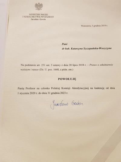 ilustracja aktualności: Dr hab. Katarzyna Szczepańska-Woszczyna, prof. AWSB członkiem Polskiej Komisji Akredytacyjnej