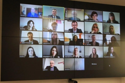 ilustracja aktualności: Praca ON-LINE – Akademia WSB w czasach pandemii 