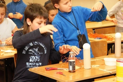 ilustracja aktualności: Dźwięki w zasięgu ręki, czyli budujemy instrumenty